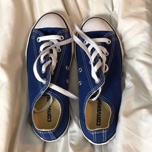Size 2 Kids Blue Converse